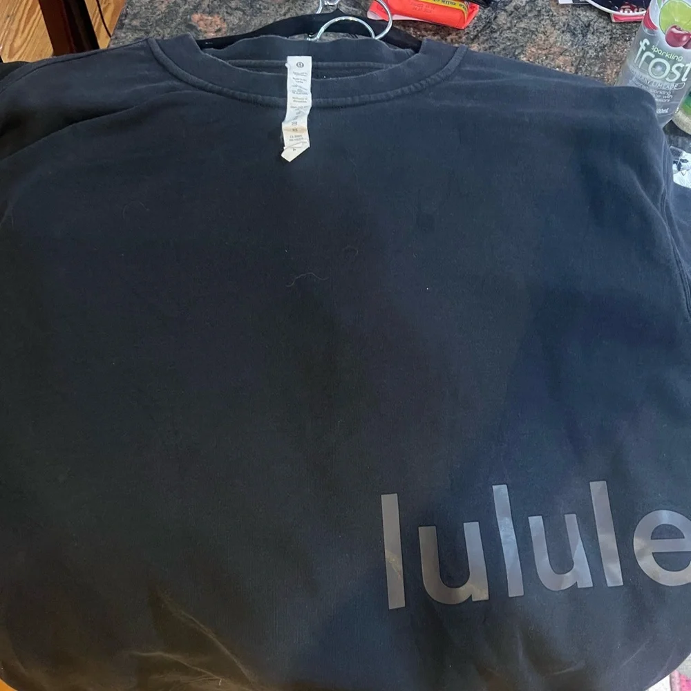 Lululemon perfectly oversized crew spell out sweatshirt 4 black logo - Picture 4 of 8